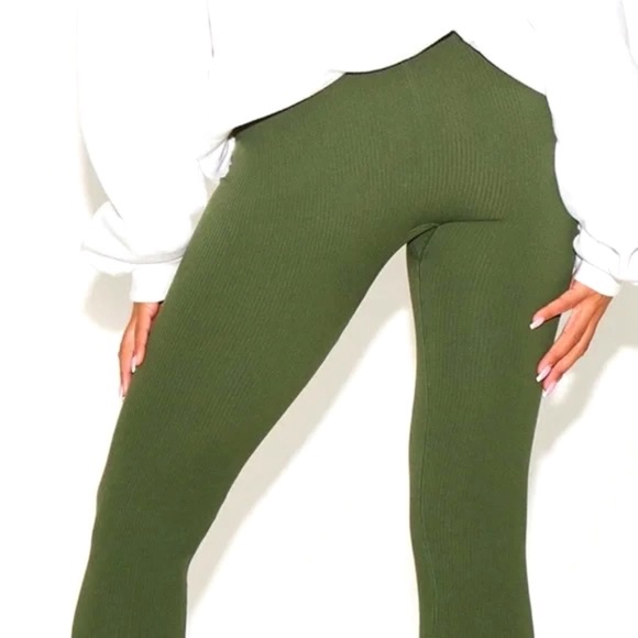 1103 NWT PrettyLittleThing Maternity Contour Rib Leggings - S/M - Khaki Green - Picture 1 of 9